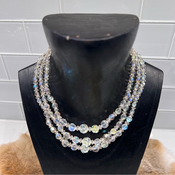 Vintage 1950’s Aurora Borealis Beaded Necklace Crystal Glass Faceted Tri-Strand - Picture 4 of 10